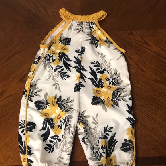 6-9 Month Romper - Picture 1 of 2